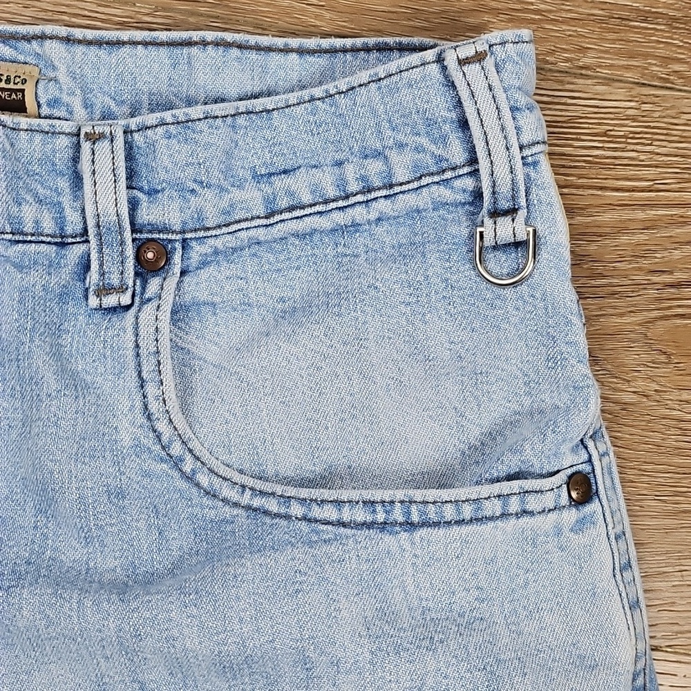 Vintage 90s Levi's Silver Tab 549 Baggy Fit Light Wash Yellow Contrast Trim Jean - Picture 6 of 16